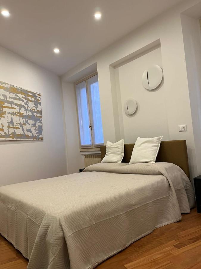 Casa Vercelli Delizioso Bilocale Moderno Nella Vecchia Milano Bagian luar foto