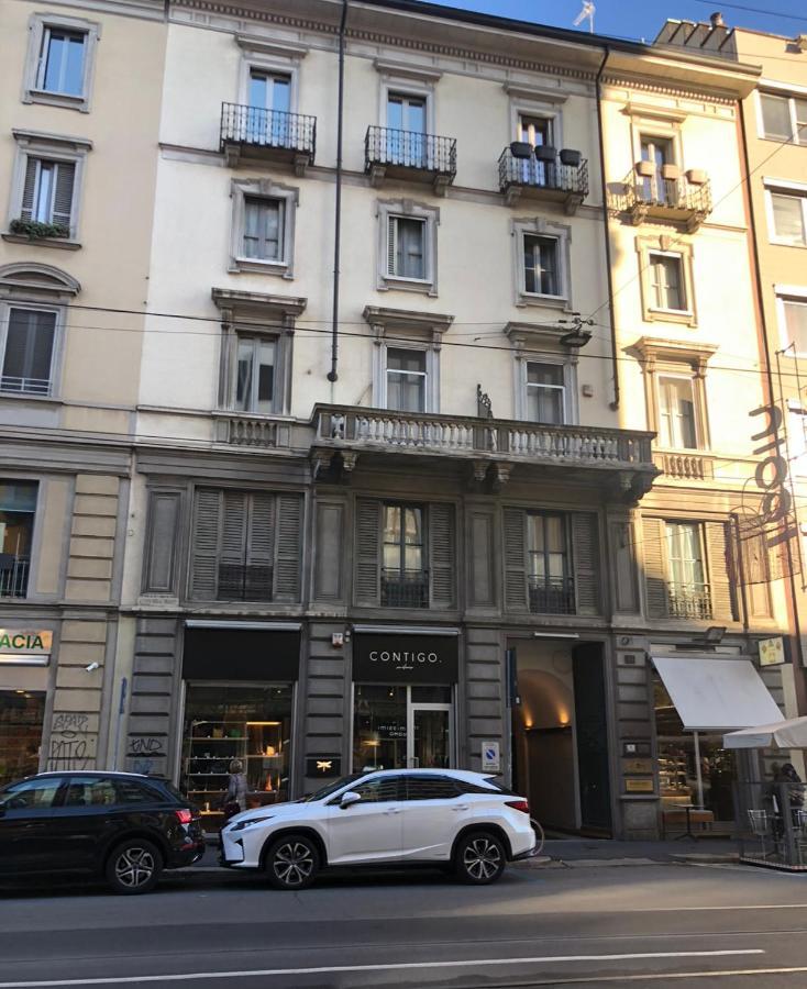 Casa Vercelli Delizioso Bilocale Moderno Nella Vecchia Milano Bagian luar foto